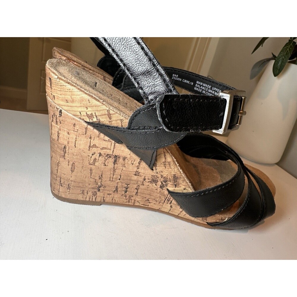 B.O.C. Born Concepts Black Strappy Cork Wedge Heel Sandals Size 8M Comfort - Picture 6 of 10